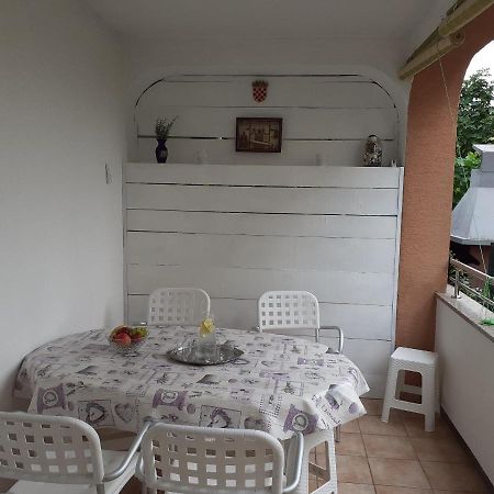 Apartment Conty On The Ground Floor Malinska Exterior foto
