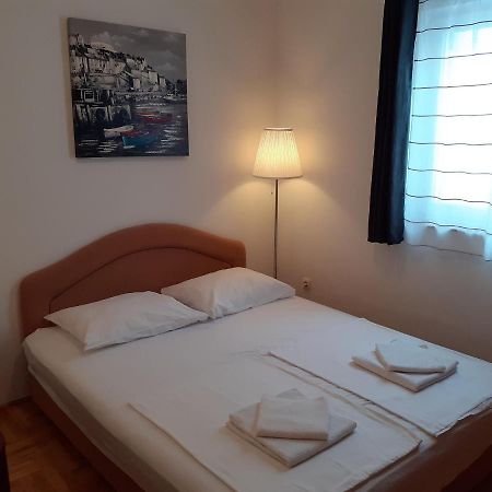 Apartment Conty On The Ground Floor Malinska Exterior foto