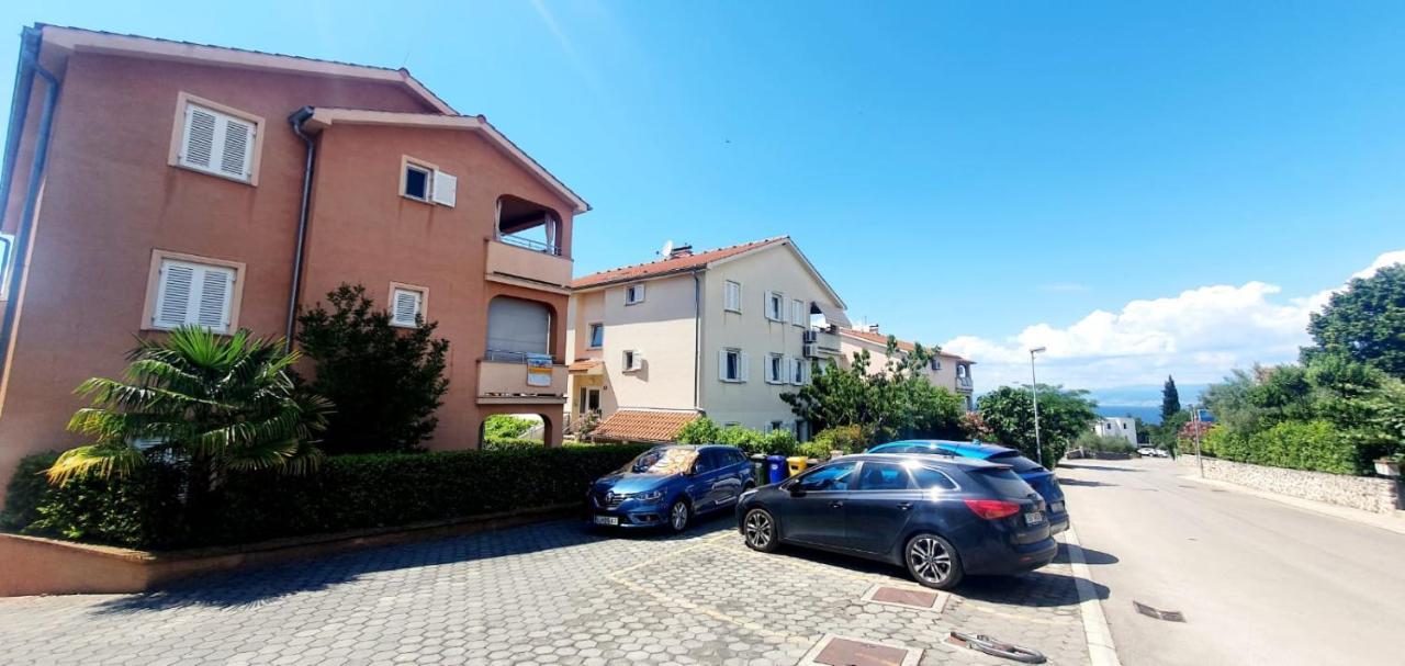 Apartment Conty On The Ground Floor Malinska Exterior foto